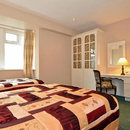 Bed & Breakfast College Crest House