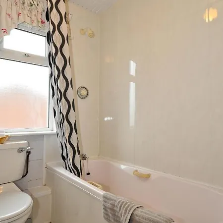 College Crest House 3* Galway